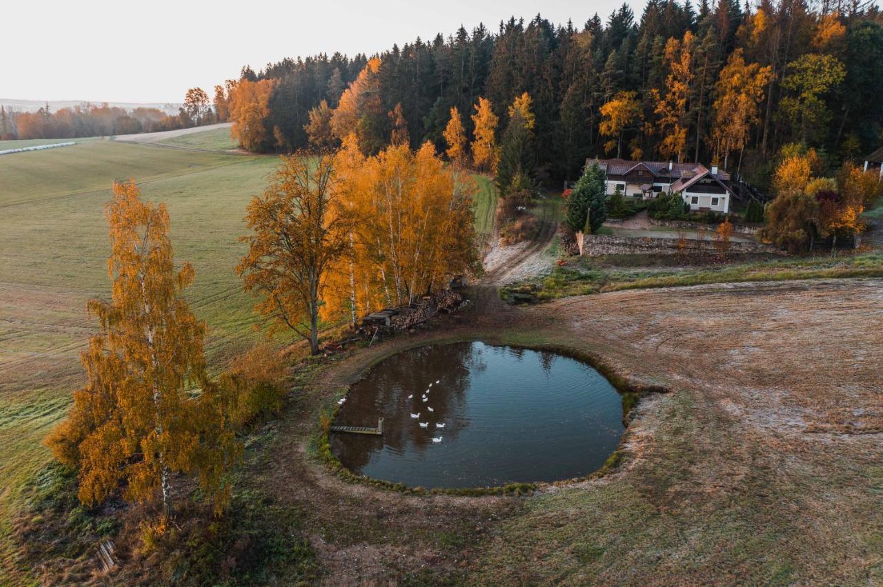 Apartamento Chalupa U Ptáčků Kamenice nad Lipou Exterior foto